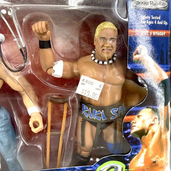 WWF Jakks Back in the Ring 2 Finally The Rock Triple H Rikishi Figure 2001 NIB - Picture 4 of 9